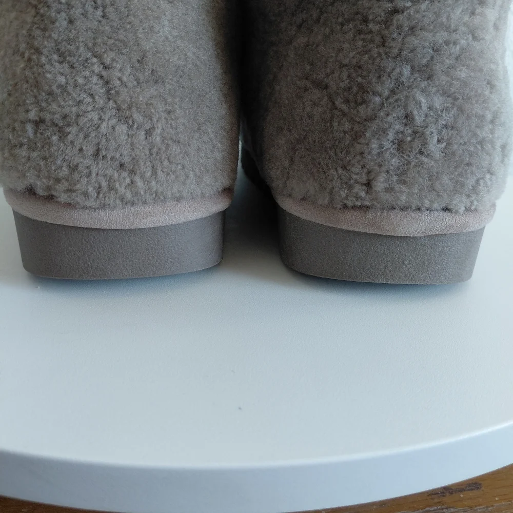 NWOB Steve Madden Cabin Taup Real Fur Upper Faux Fur Lining Booties - Picture 12 of 15